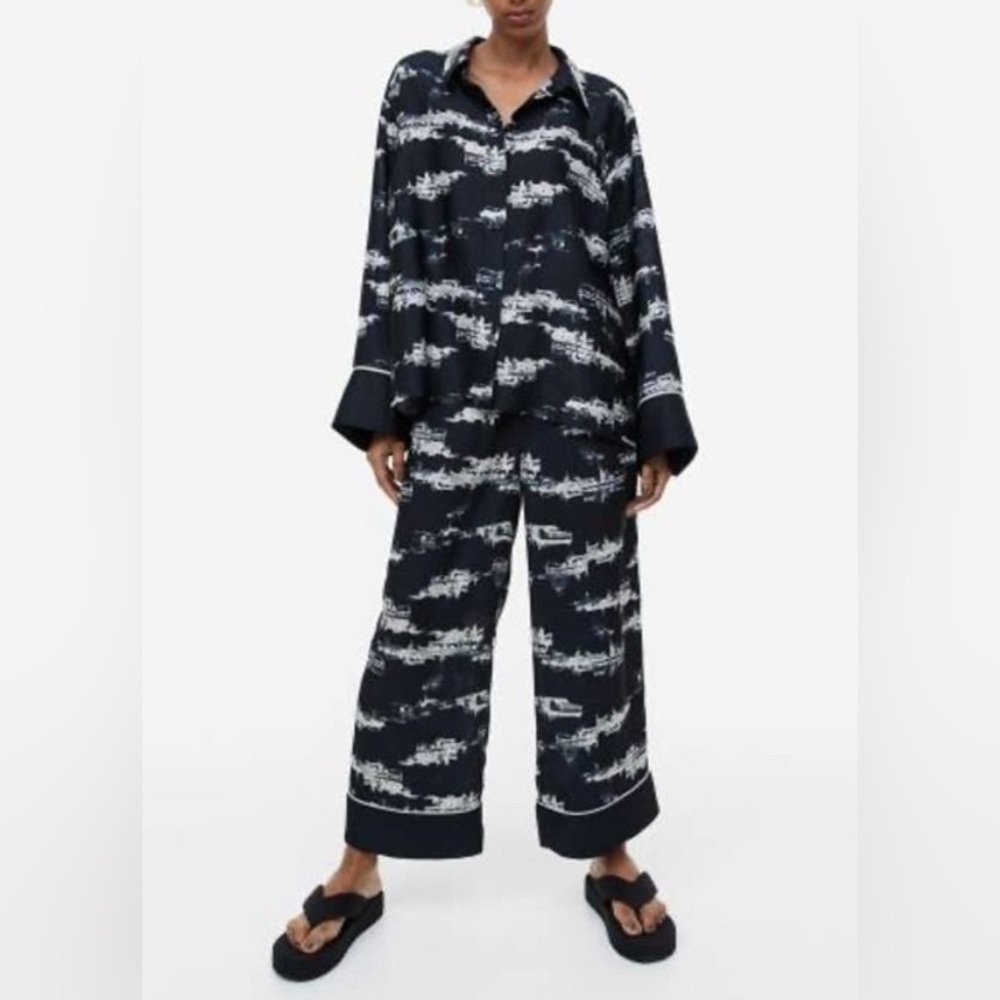 H&M Navy and White Women's Pajama Set